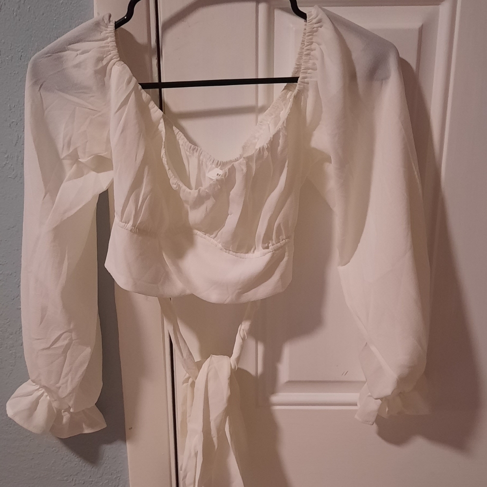off the shoulder puffed sleeve crop top